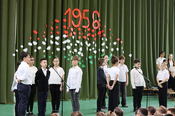 Megeml�kez�s az 1956-os forradalomr�l