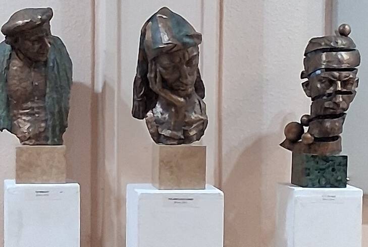 Farkas Ferenc Munk�csy-d�jas szobr�szm�v�sz Tisztelet az el�d�knek c�m� ki�ll�t�s�nak megnyit�ja