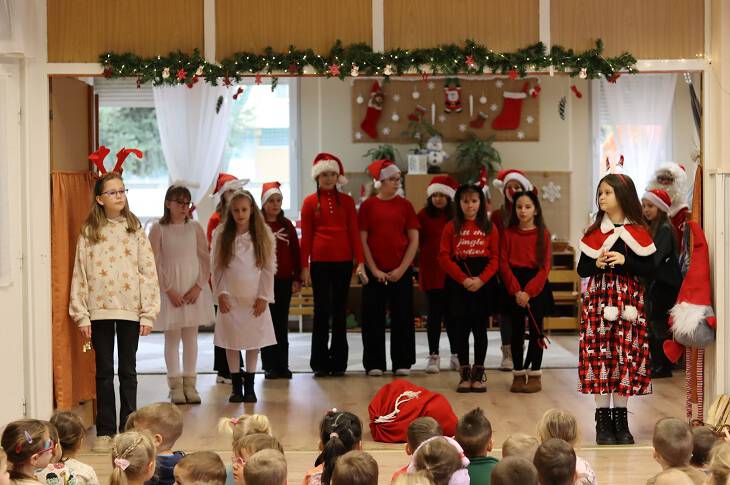 Hevesi oviban jrtunk Mikuls alkalmbl